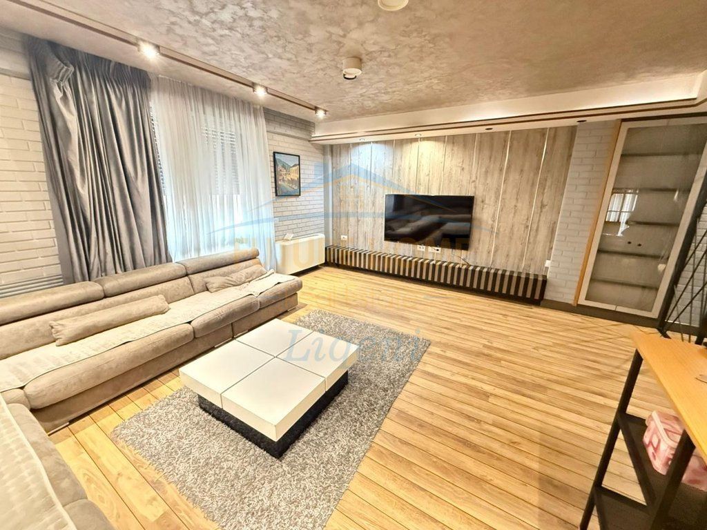 Qera, Apartament 3+1+2, Myslym Shyri, Tiranë