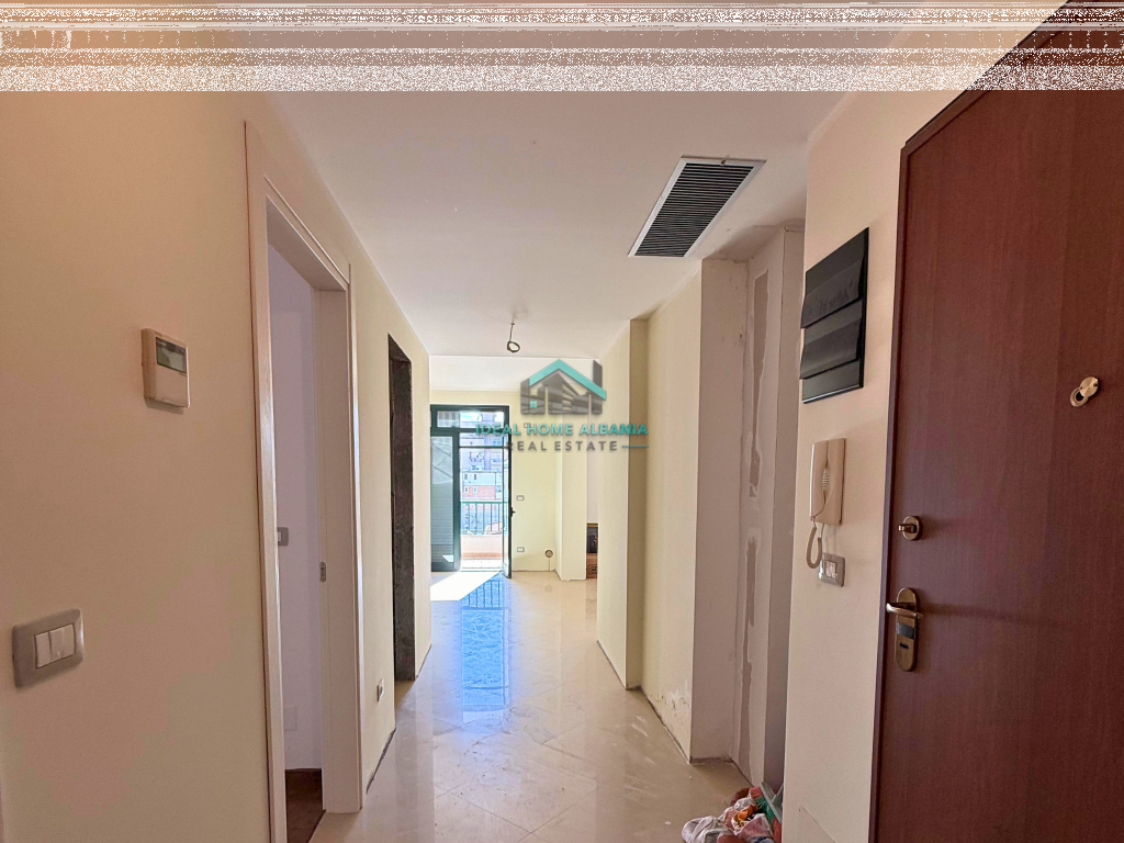 Apartament 2+1 Shitet – Zona e Bulevardit, Vlore.