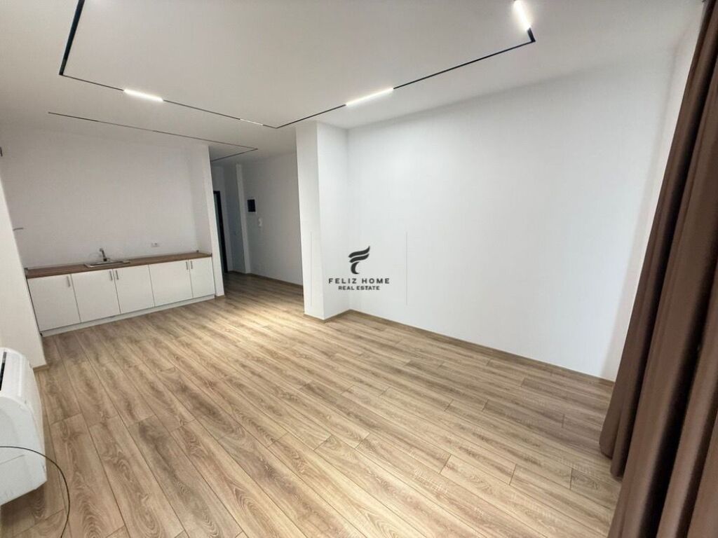 OFFICE FOR RENT 110 M2 PARIS COMMUNE 900 EURO
