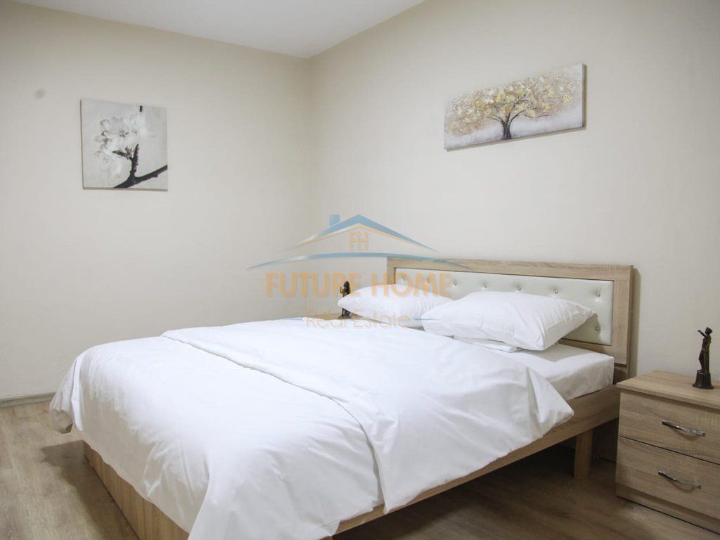 Qera , Apartament 2+1, Rruga Kongresi i Manastirit , Tirane.