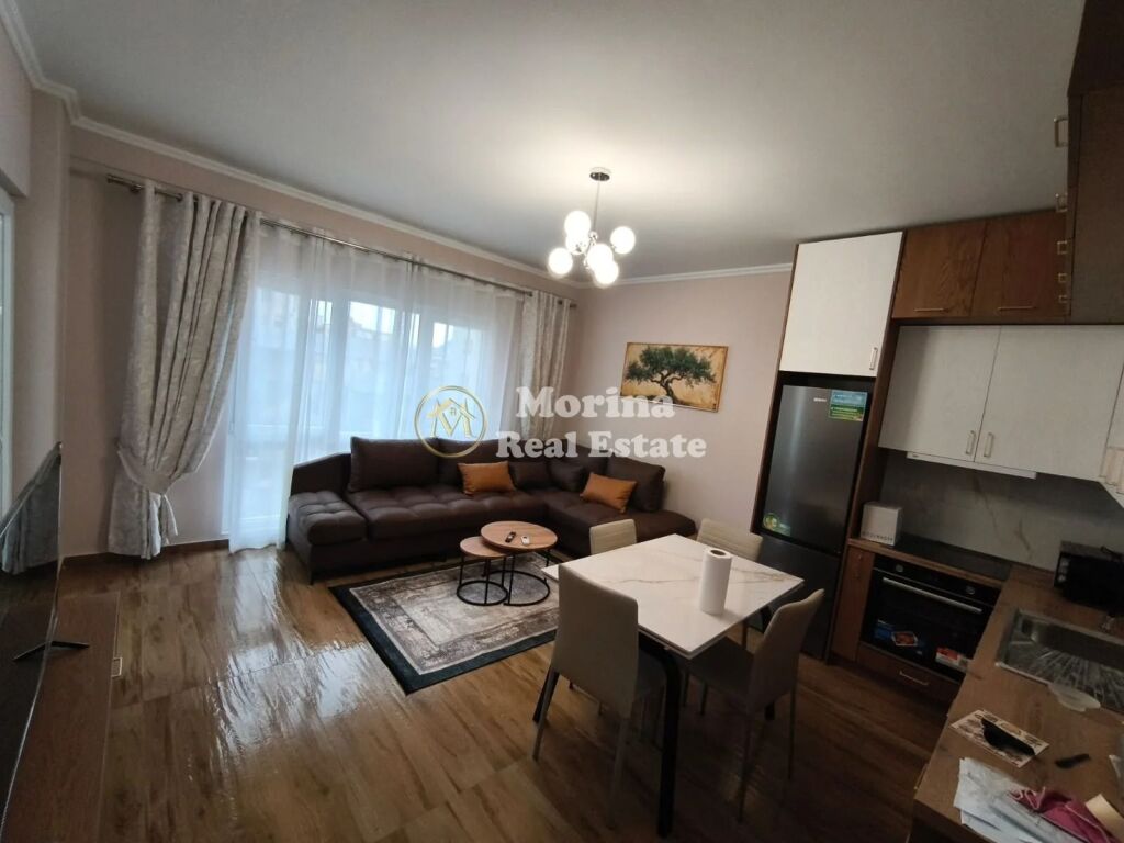 Rent | Apartment 1 + 1 | Zogu i Zi | 800 €/month