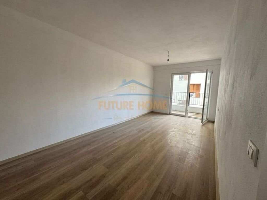 Qera,Apartament 1+1, Kombinat,Tiranë