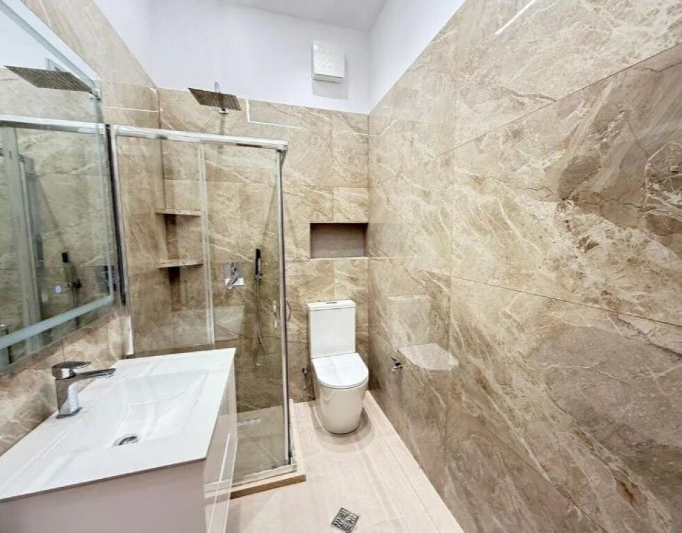 📌Shitet Apartament 2+1 me Ballkon – Pas “2 Palmave”, Astir