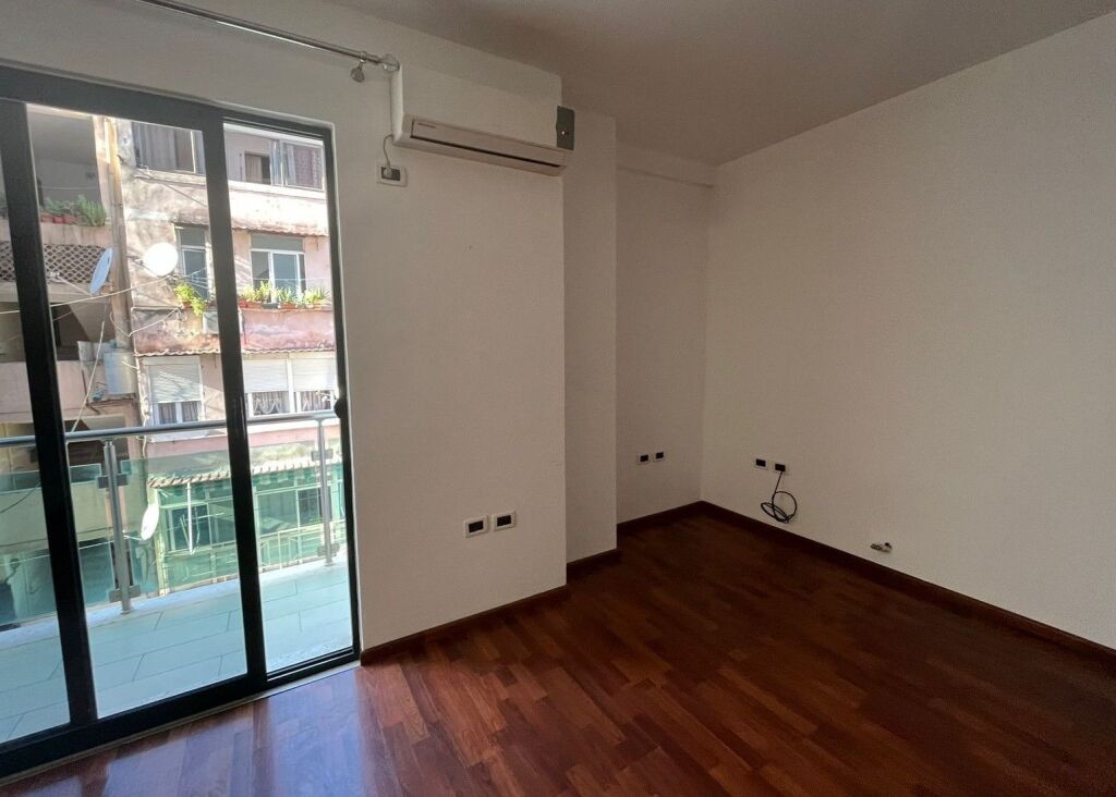 Jepet Ambient Biznesi me Qira prane Stadiumit Dinamo