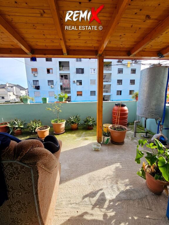 JEPET ME QERA APARTAMENT 1+1 TEK STADIUMI,  VALA PARK