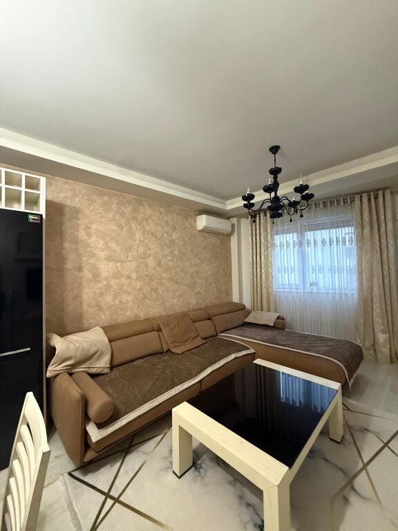 🏠 Jepet me qira Apartament 2+1+Bllk 📍21 Dhjetori, Kompleksi Magnet 💶 Çmimi: 620€/muaj