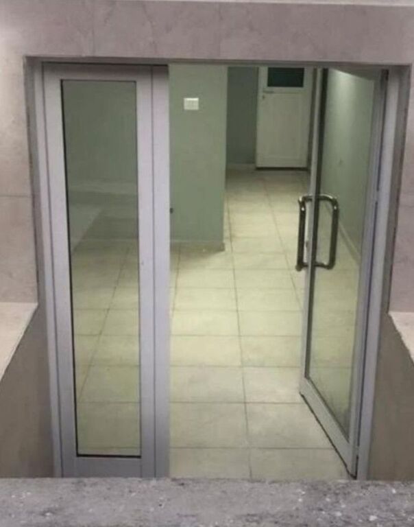 SHOP FOR RENT 31 M2 VASIL SHANTO 38,000 LEKE