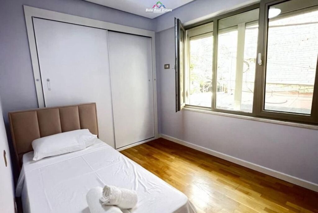 Apartament Me Qera 2+1 Ne Qender (ID B22137) Tirane