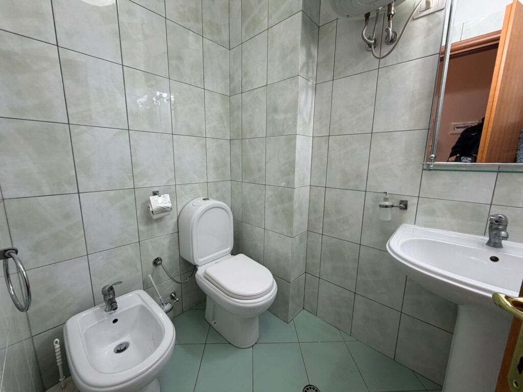 In affitto 2+1+2, Lago Secco