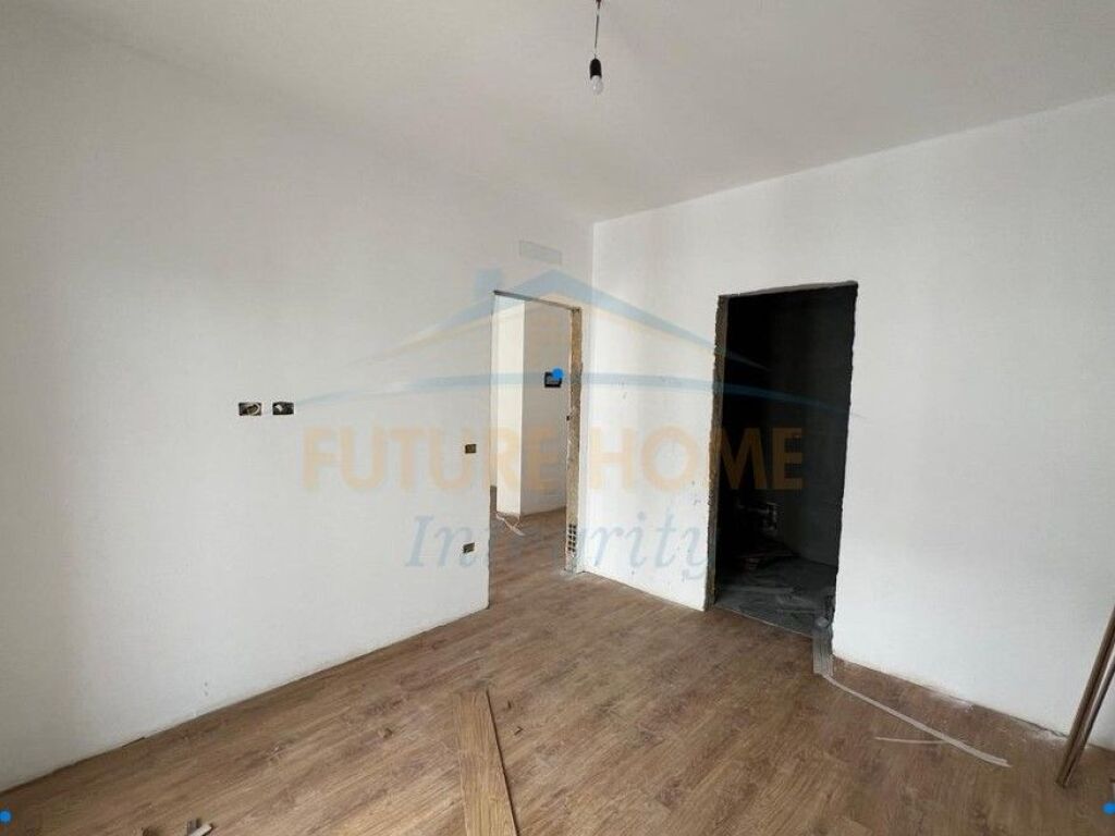 For sale, Apartment 2+1+2, Tirana Entry, Tirana.