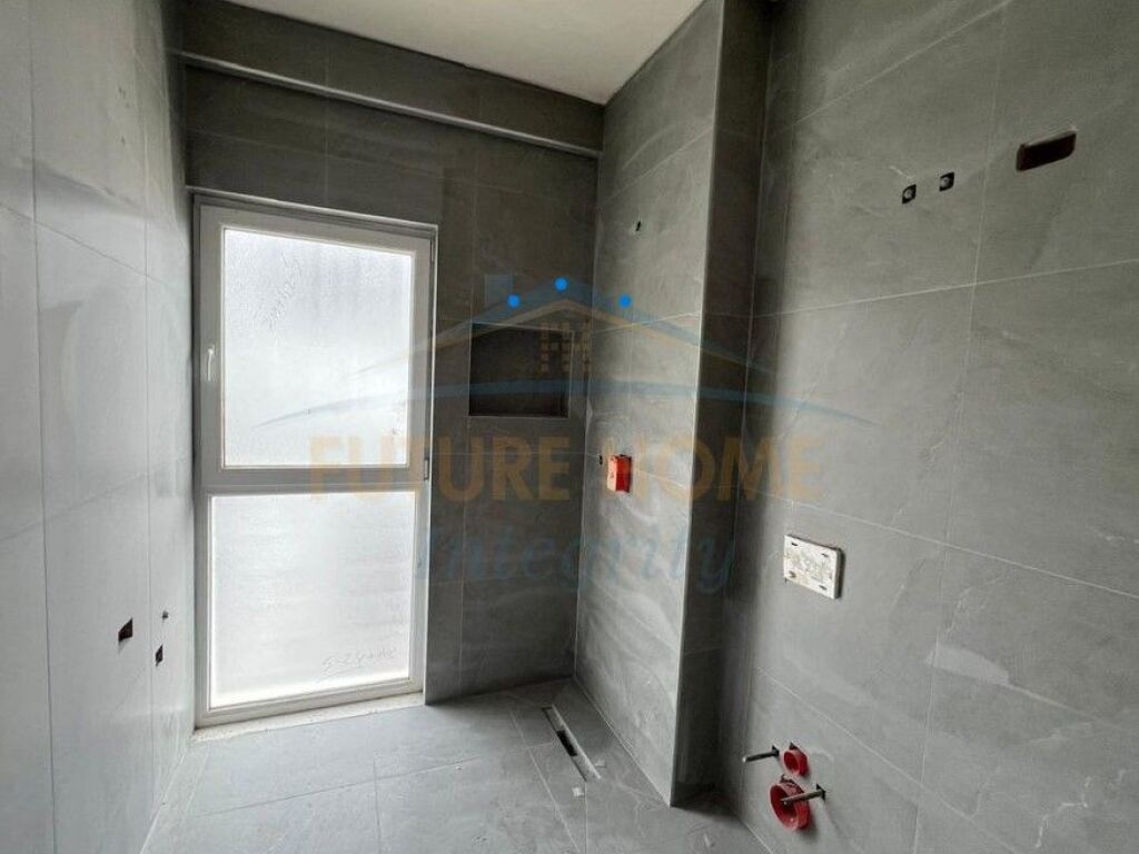 For sale, Apartment 2+1+2, Tirana Entry, Tirana.