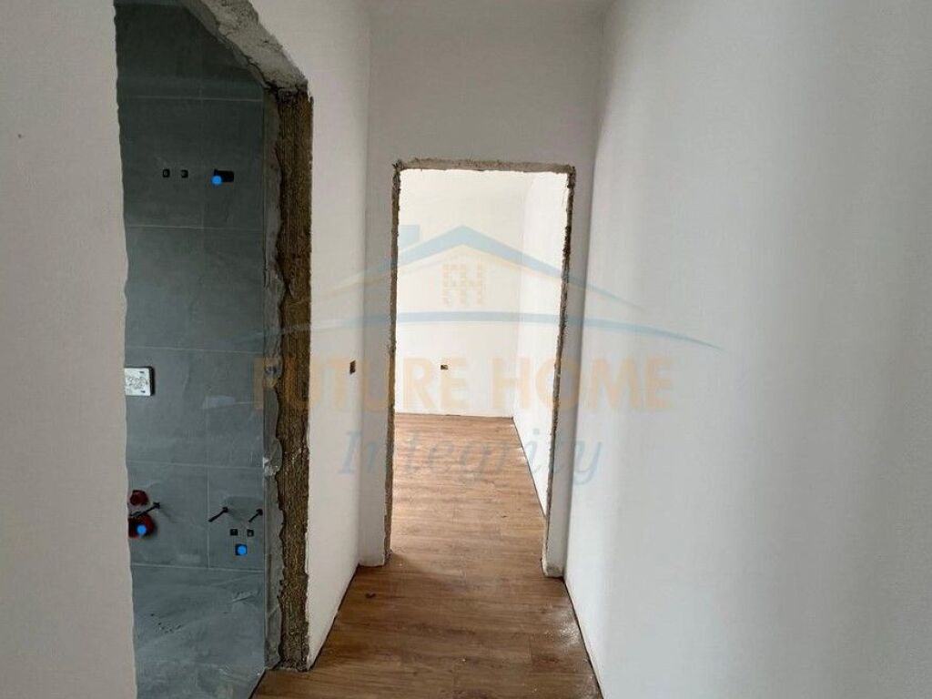 For sale, Apartment 2+1+2, Tirana Entry, Tirana.