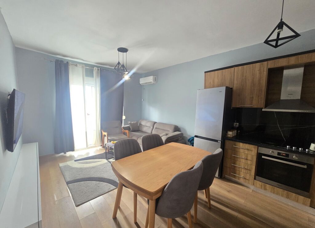 Apartament 1+1 tek 2 Rotondot ne Astir!