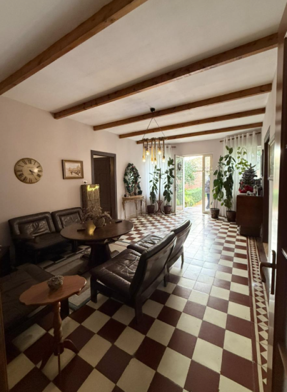 🏡 SHTËPI PRIVATE ME QIRA – TEK PAZARI I RI