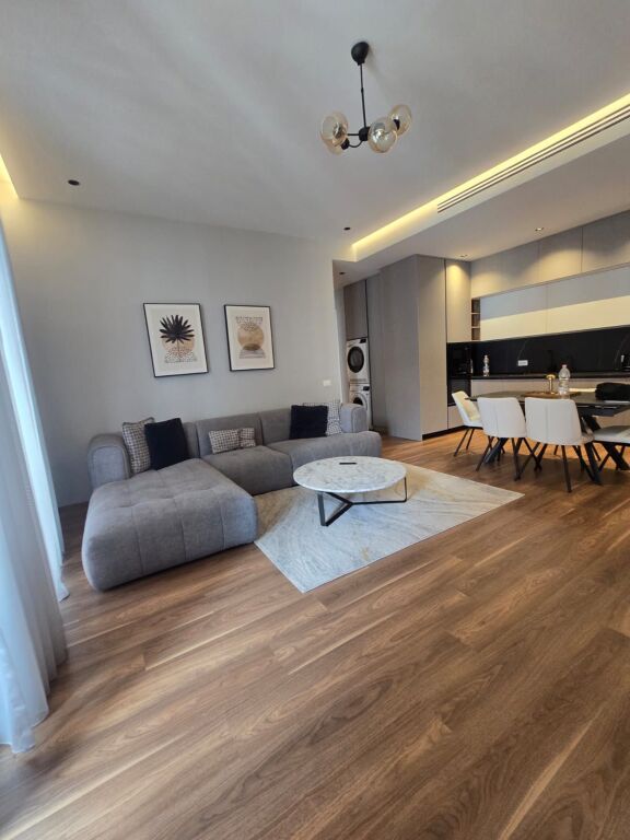 AP 2+1+ POSTO AUTO k.Delijorgji