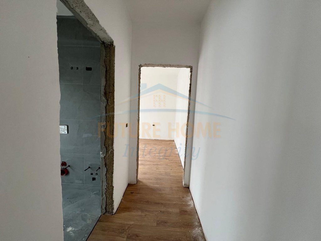 In vendita, Appartamento 2+1+2, Ingresso Tirana, Tirana.