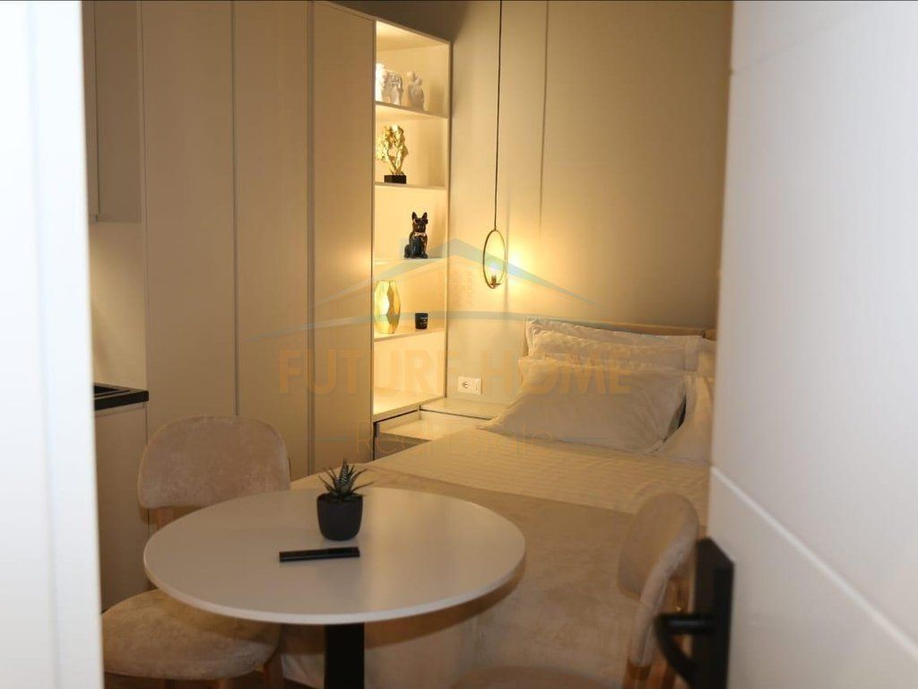 Shiten, 2 Studio , Rruga Muhamet Gjollesha