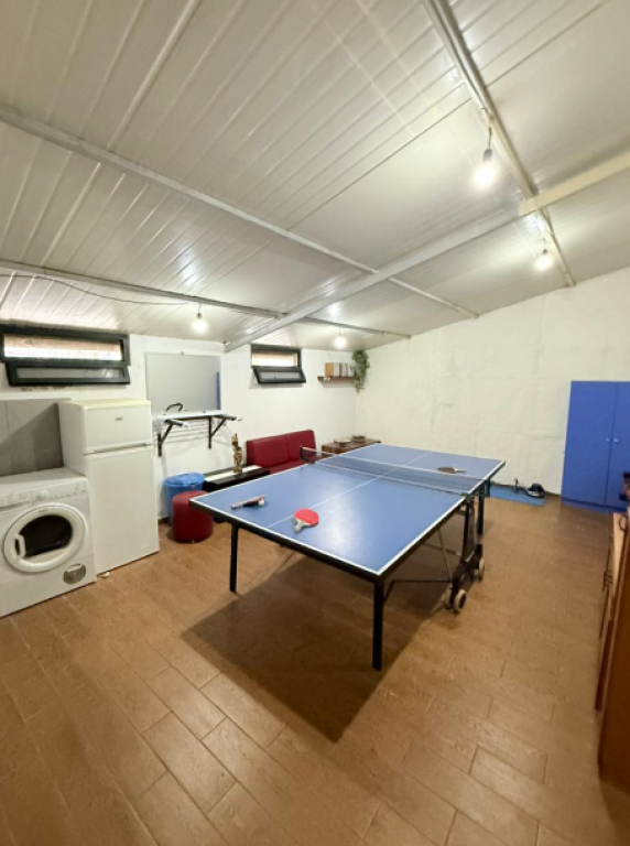 🏡 SHTËPI PRIVATE ME QIRA – TEK PAZARI I RI