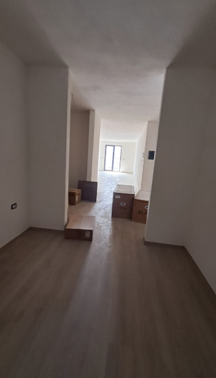 🏠 SHITET APARTAMENT 2+1, Fusha e Aviacionit 📍 Rezidenca Turdiu