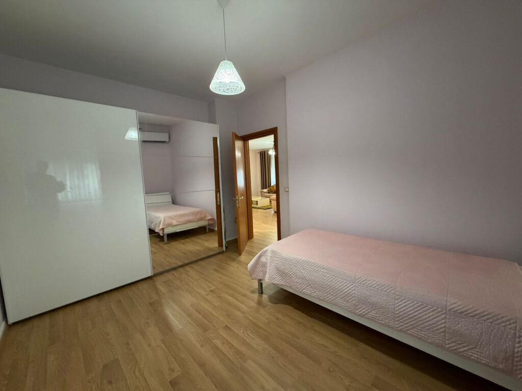 In affitto 2+1+2, Lago Secco