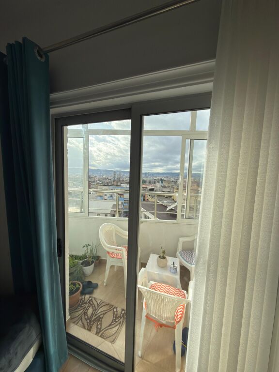 Apartament 2+1, Fresk!