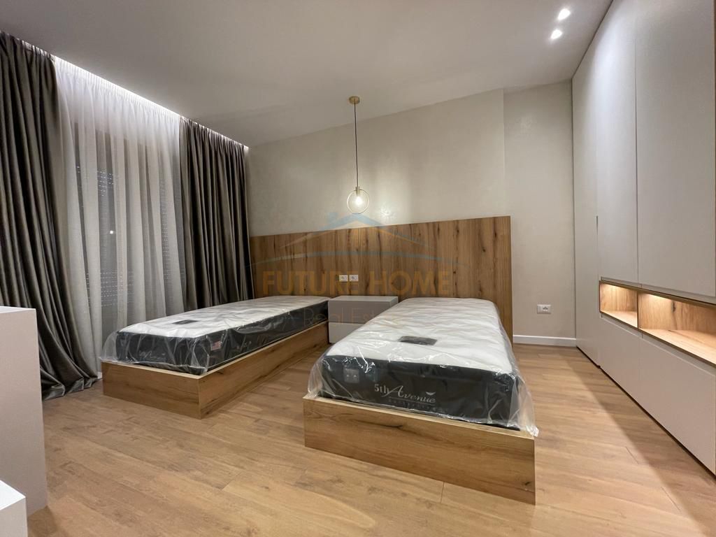 Affitto, Villa su 3 Piani, TEG, Tirana.