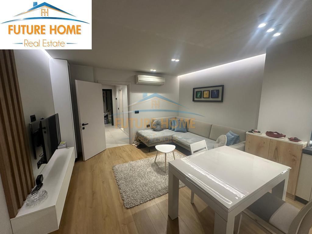 850 € Rent, Apartment 1+1, Paris Commune