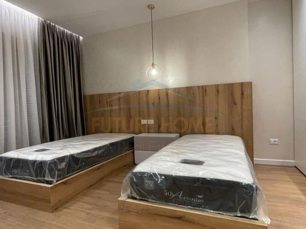 Affitto, Villa su 3 Piani, TEG, Tirana.