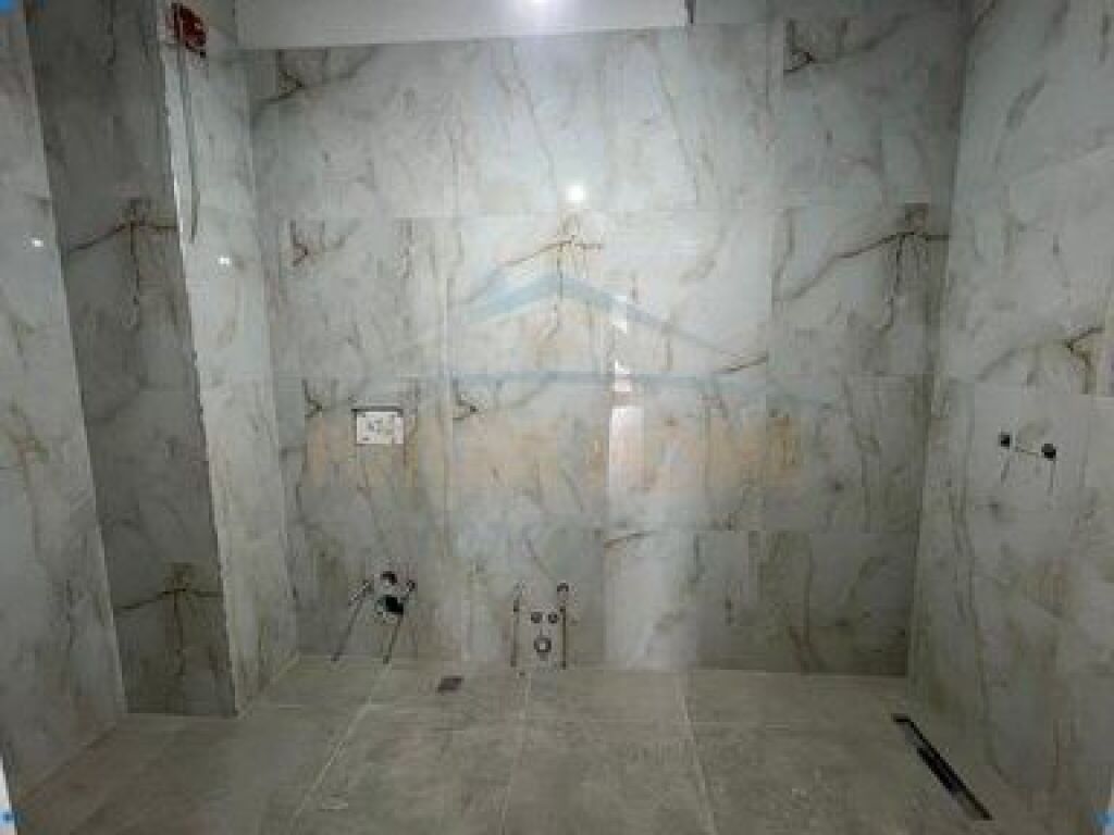 For sale, 2+1 Apartment, Porcelan, Tirana.