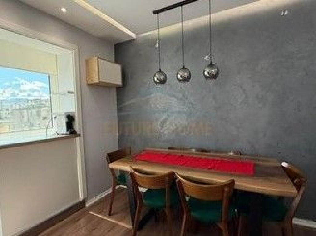 Qira, Apartament 2+1+2, Sheshi Willson, Tiranë.