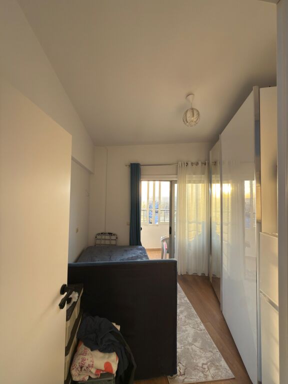 Apartament 2+1, Fresk!