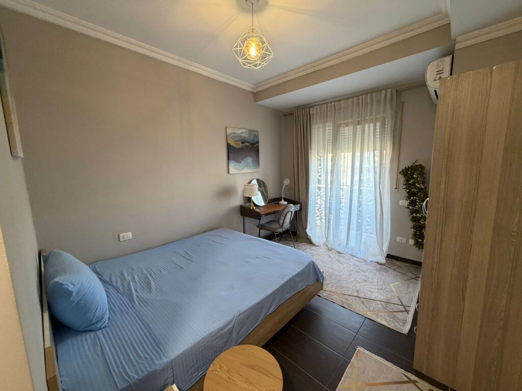 Shitet Apartament Zogu i ZI Prane Ring Center