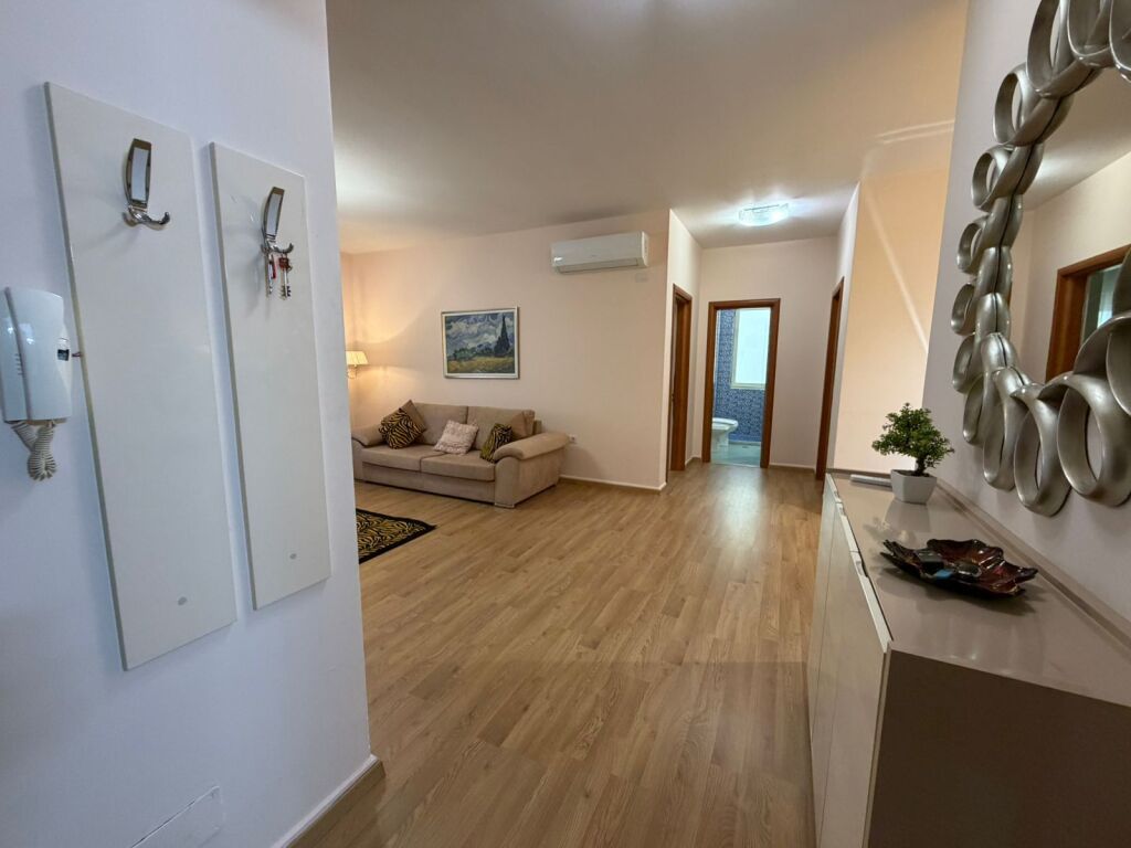 In affitto 2+1+2, Lago Secco