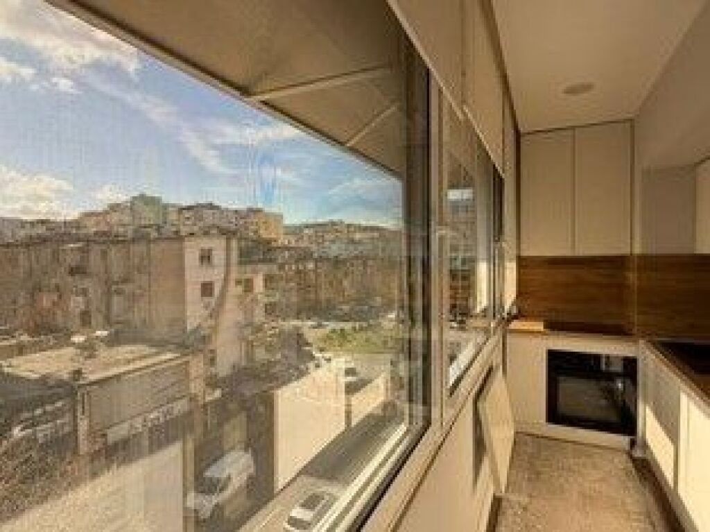 Qira, Apartament 2+1+2, Sheshi Willson, Tiranë.