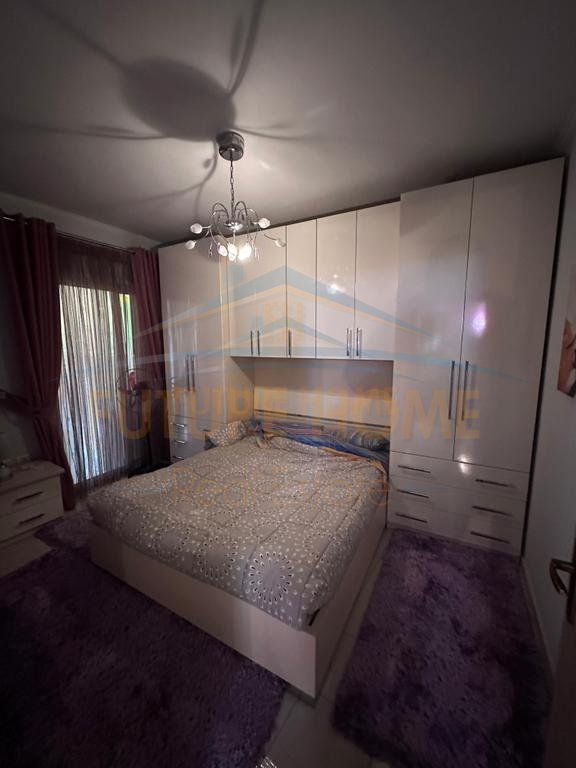 Affitto, Appartamento 2+1, Via delle Barricate, Tirana