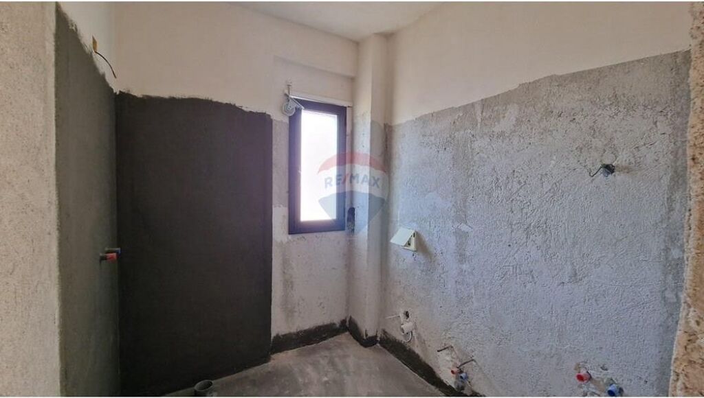 🏢 Apartament 2+1 për Shitje – Transballkanike, Vlorë