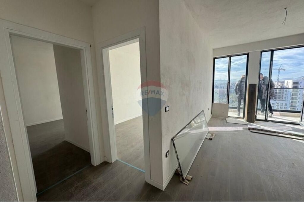 Apartament - Për Shitje - Ish Fusha e Aviacionit, Tiranë(ID: 530381003-231)