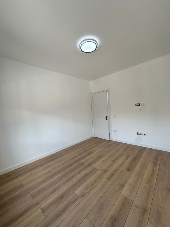 Shitet Apartament 2+1+Ballkon ne Don Bosko