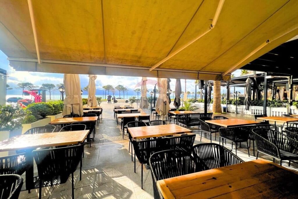 🍽️ Attività in Vendita – Ristorante in prima linea, Lungomare, Vlora