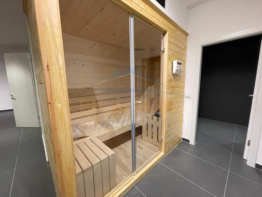 Shitet, Vilë 3 Katëshe, Rezidenca Porta e Gjelbër, Tiranë.