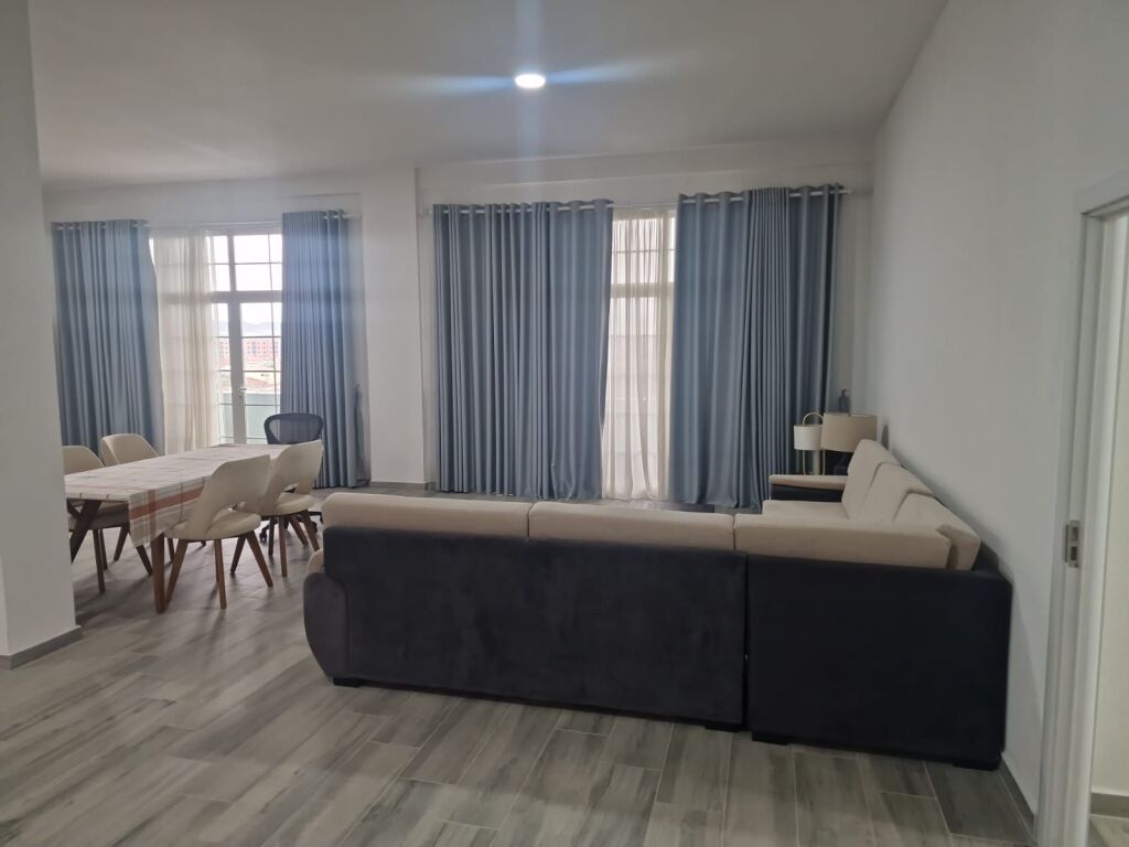 Eskluzive,Jepet me qera godine per bar-restorant-hoteleri ne Paskuqan