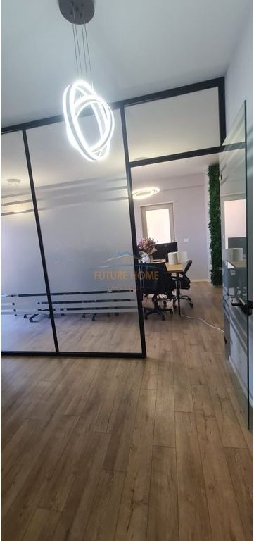 Qira, Ambient per Zyre, Zogu i Zi, Tirane !!