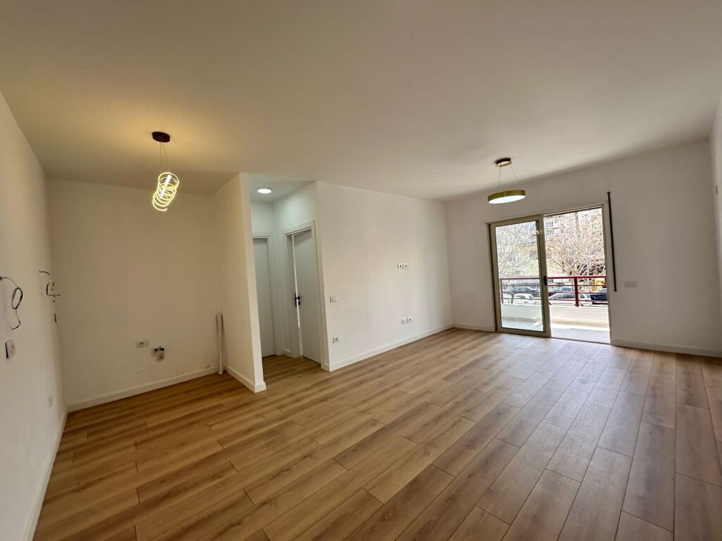 Shitet Apartament 2+1+Ballkon ne Don Bosko