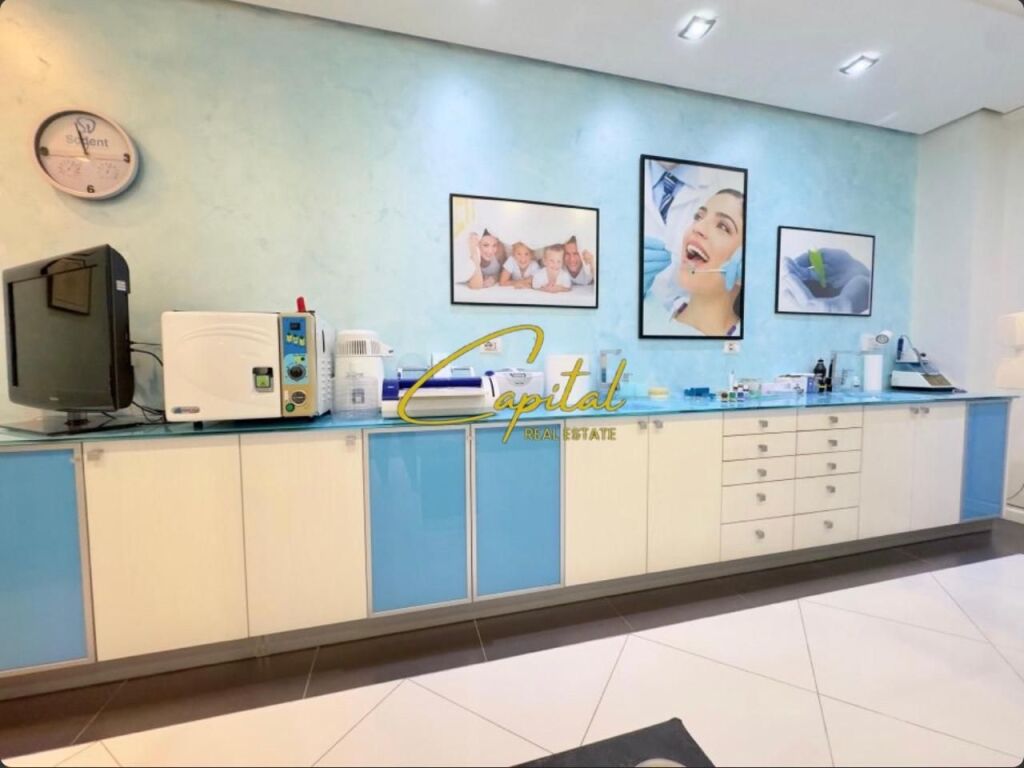 AMBIENT BIZNESI ME QIRA 60 M2 ALI DEMI 800 EURO