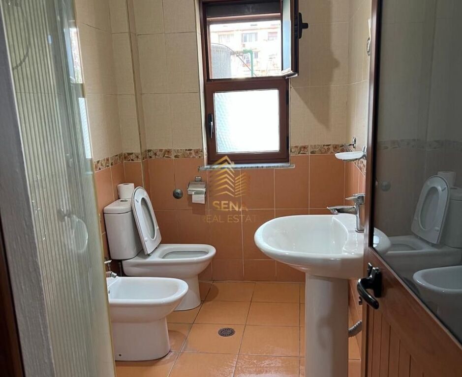 Qira,Apartament,1+1+Bllk,Oxhaku,40,000Leke /Muaj