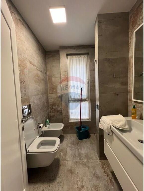 Apartanent 2+1+2 ne Fushen e Aviacionit