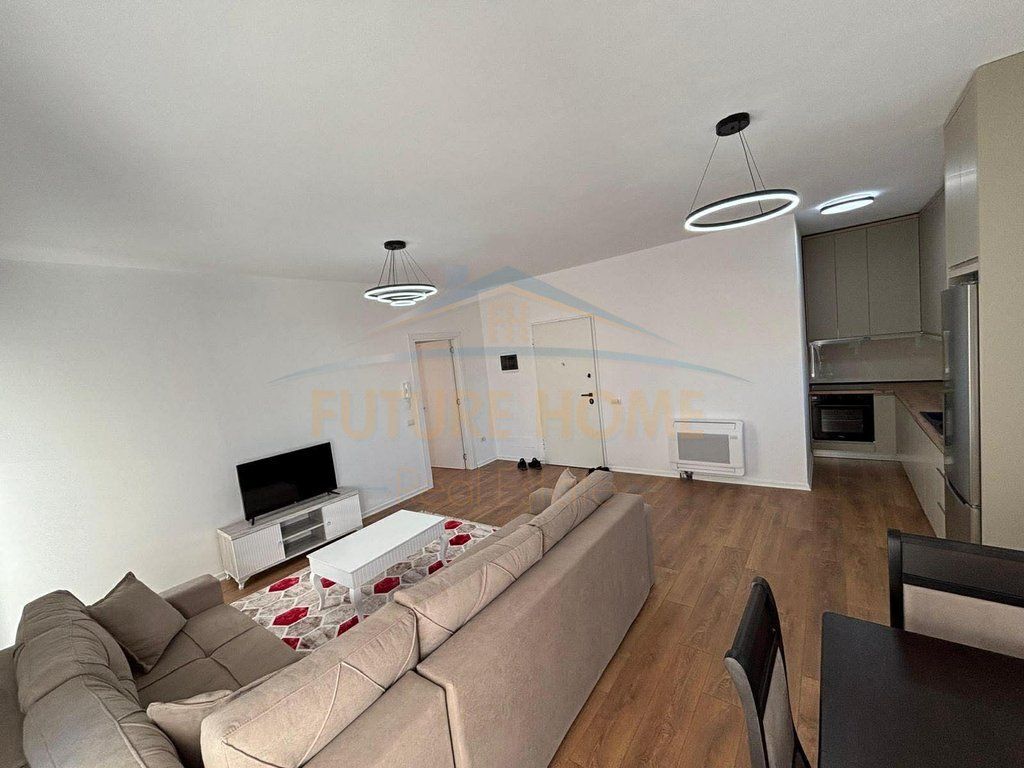 Qera, Apartament 2+1+2, Xhamllik