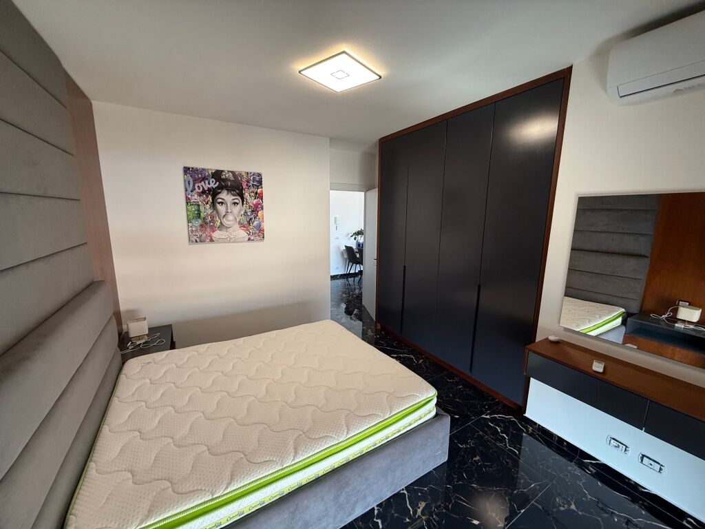 Apartament 1+1 me qera tek Casa Italia 600€