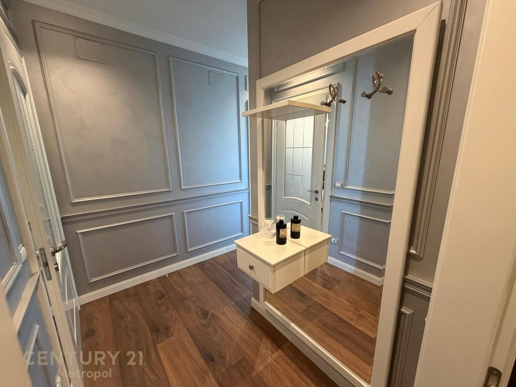 Jepet me Qira Apartament Elitar 2+1+2 tek Ambasador 3  ----   3,000 € /Muaj