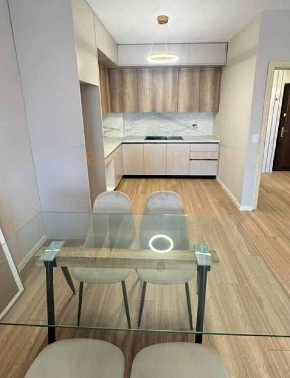 Shitet, Apartament 1+1, Unaza e Re